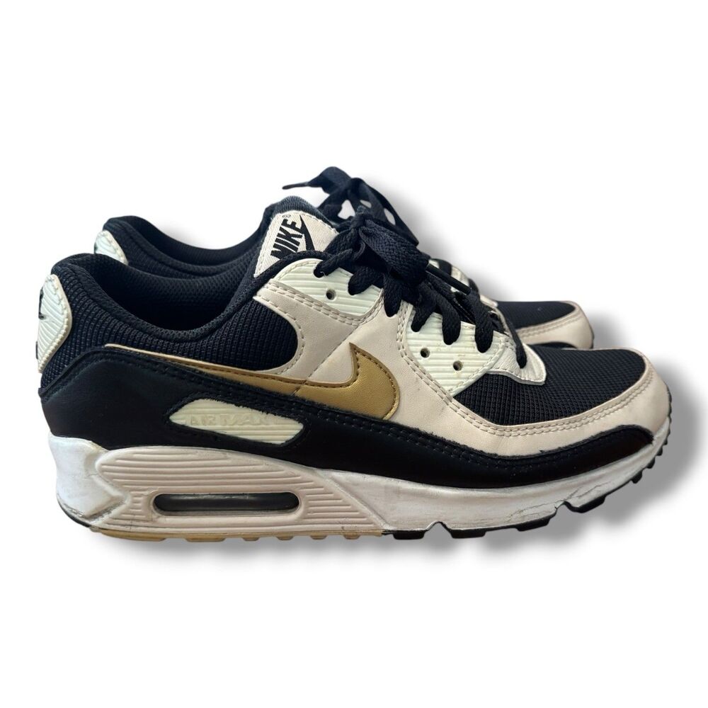 Nike Air Max DB9578-001 Sneaker Shoe Black Gold White Fashion Women’s Size 9.5